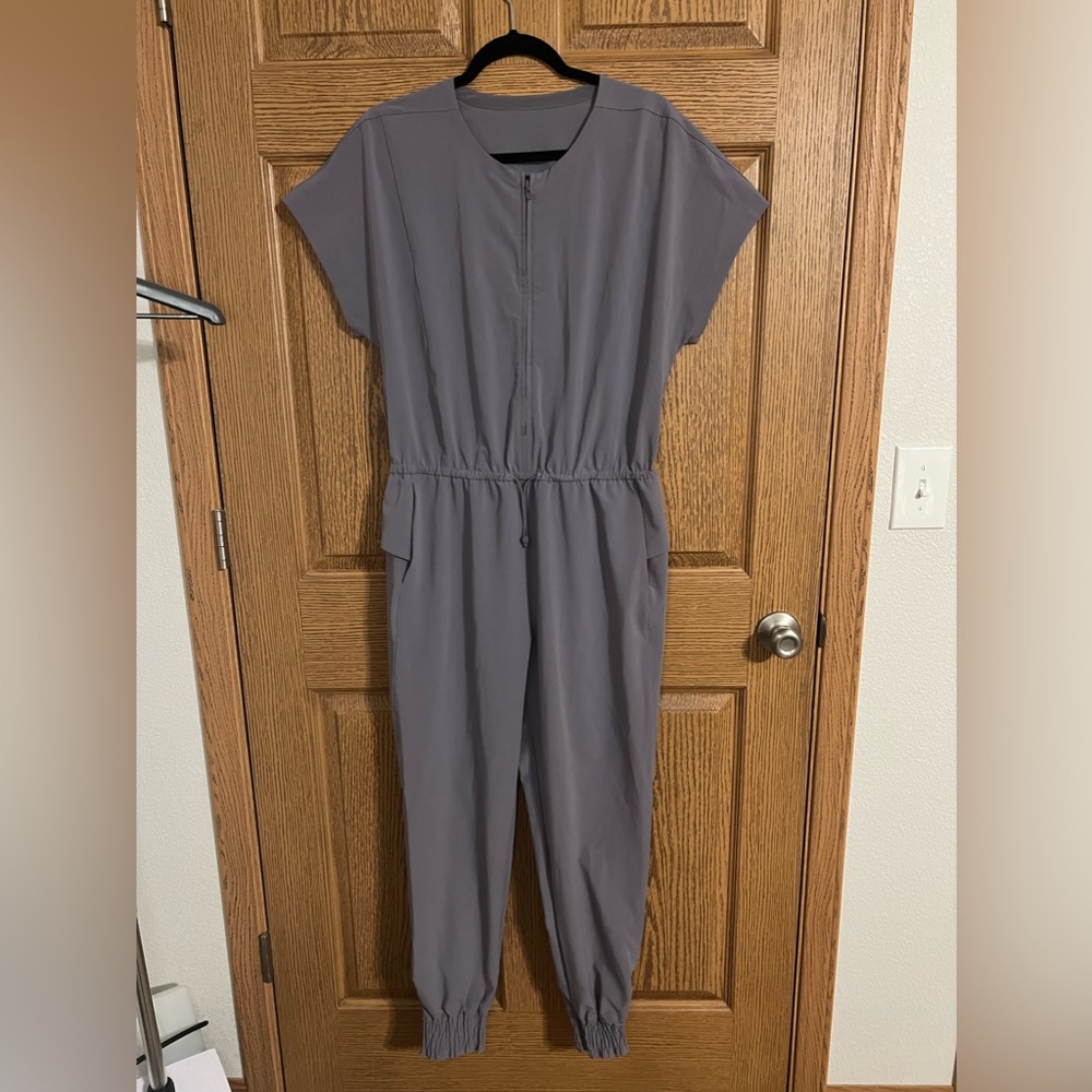 Lululemon Stretch Travel Woven Jumpsuit, Adjustable Waist- Dusky Lavender Size 8
